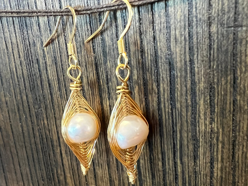 Freshwater Pearl Earrings