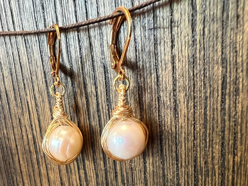 Freshwater Pearl Earrings