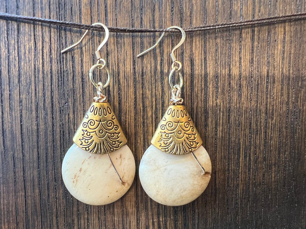 Buffalo Bone Earrings - vintage