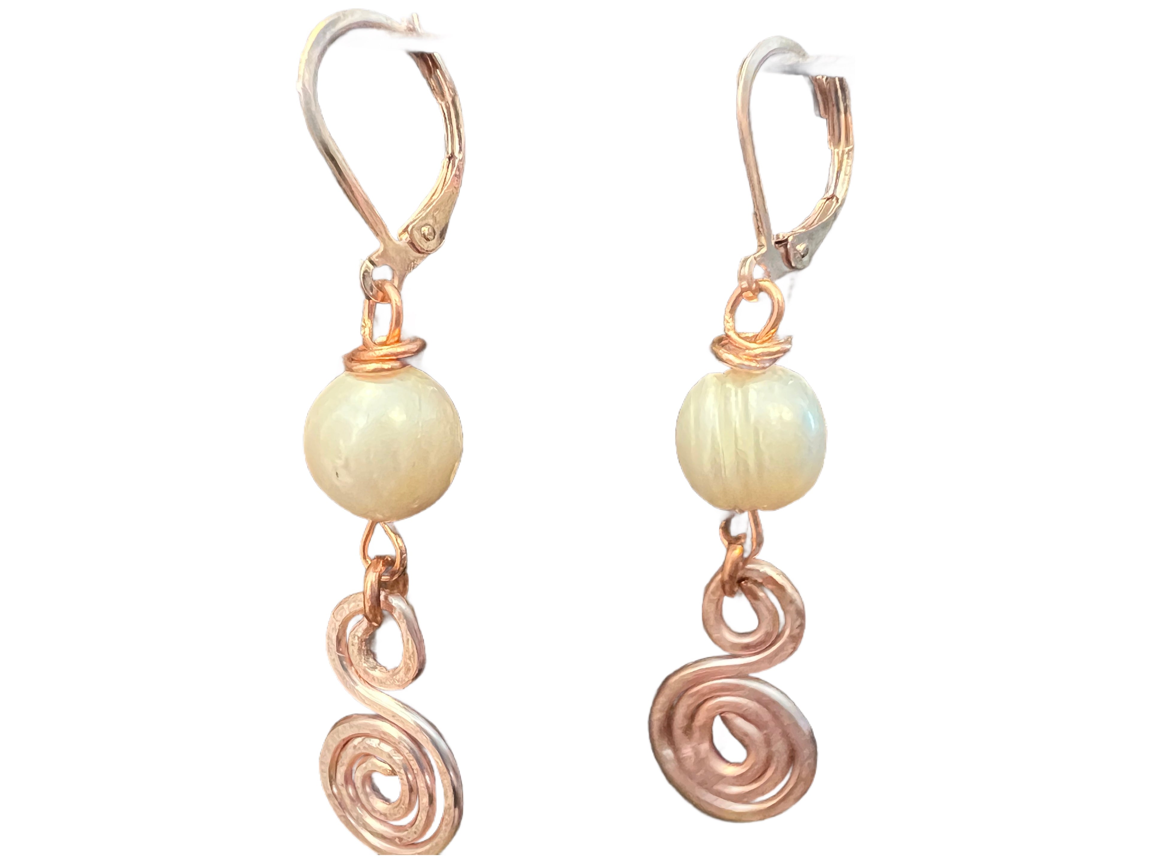 Freshwater Pearl earrings - rose gold